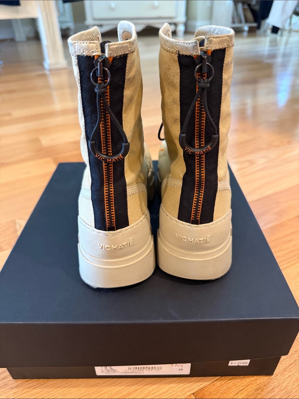 Vic Mati Women’s Boots View 3